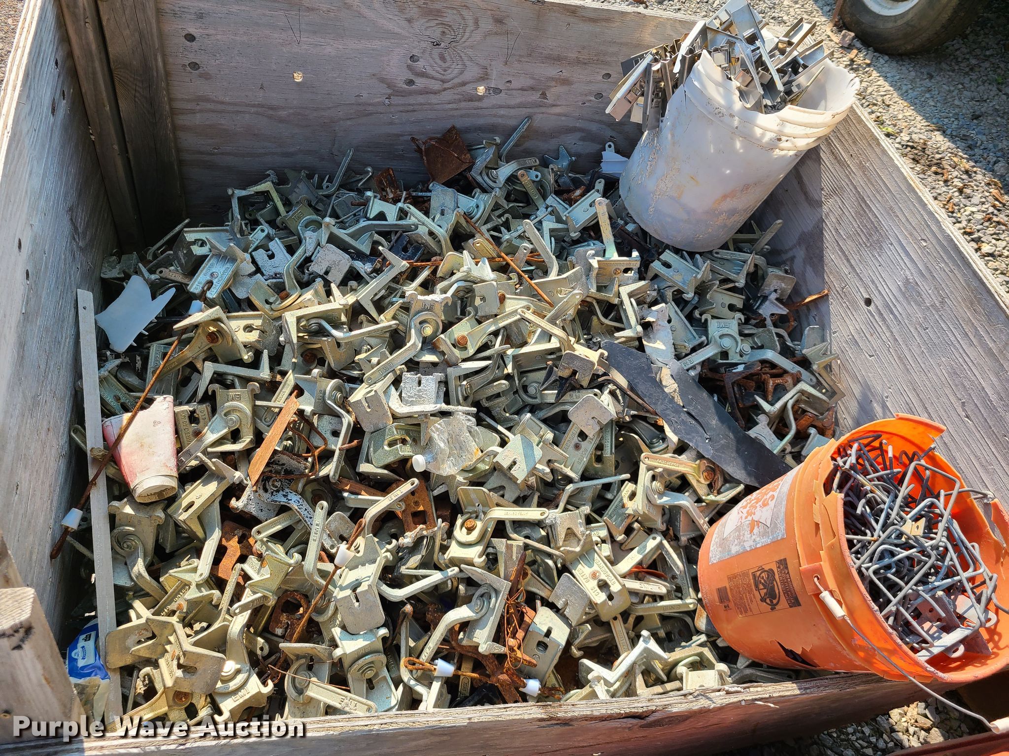 Concrete form hardware in Kansas City, MO Item IC9856 sold Purple Wave