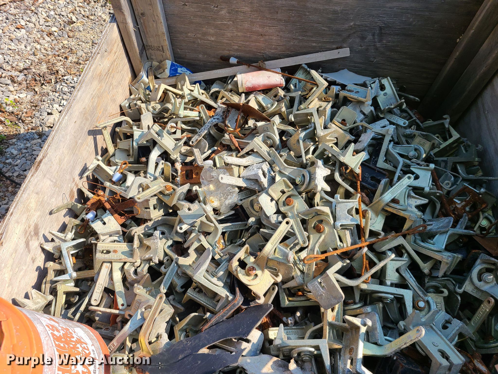 Concrete form hardware in Kansas City, MO Item IC9856 sold Purple Wave