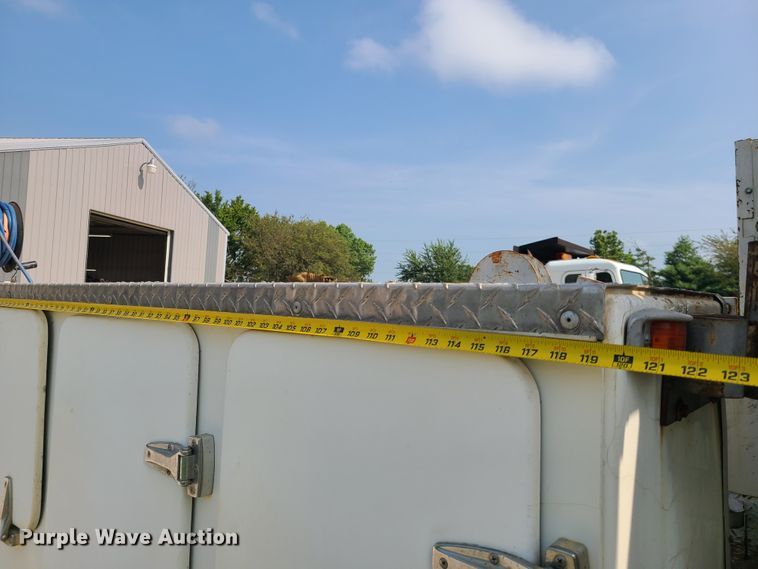 image for item DI6002 1993 International 4700  utility / service truck