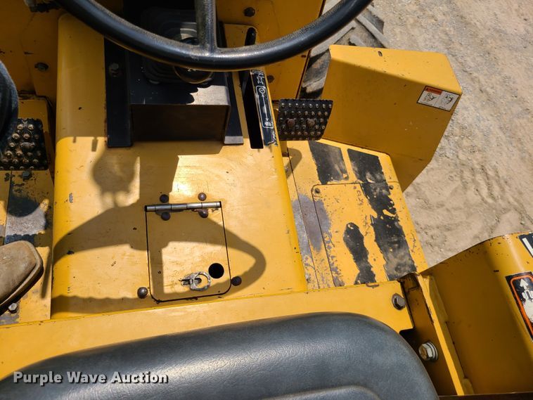 image for item DI6003 1997 Vermeer V5800  trencher