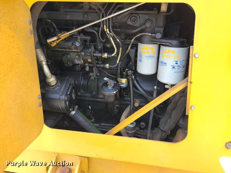 image for item DI6003 1997 Vermeer V5800  trencher