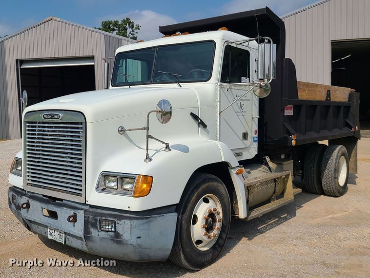 image for item DI6005 1999 Freightliner FLD112  dump truck