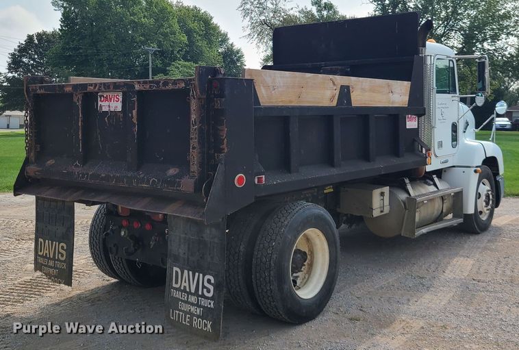 image for item DI6005 1999 Freightliner FLD112  dump truck