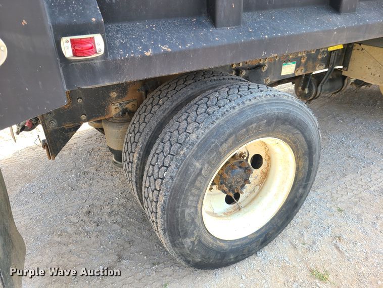 image for item DI6005 1999 Freightliner FLD112  dump truck