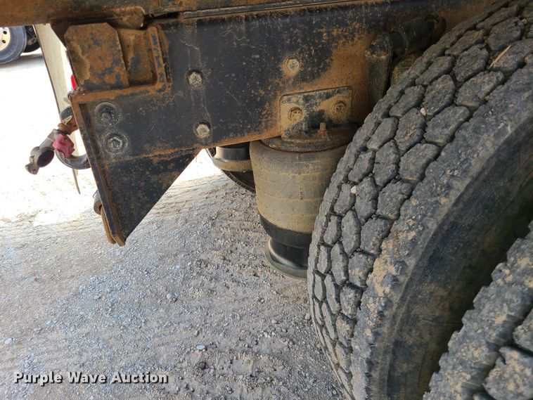 image for item DI6005 1999 Freightliner FLD112  dump truck