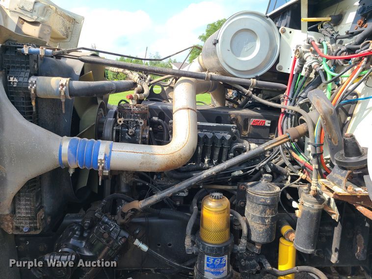 image for item DI6005 1999 Freightliner FLD112  dump truck