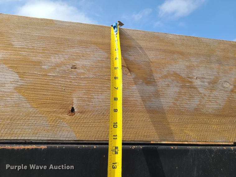 image for item DI6005 1999 Freightliner FLD112  dump truck