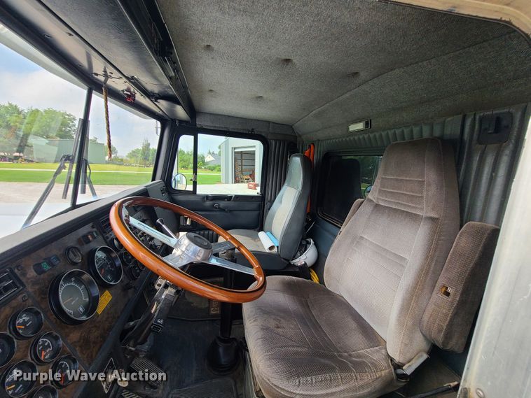 image for item DI6008 1994 Kenworth W900  dump truck