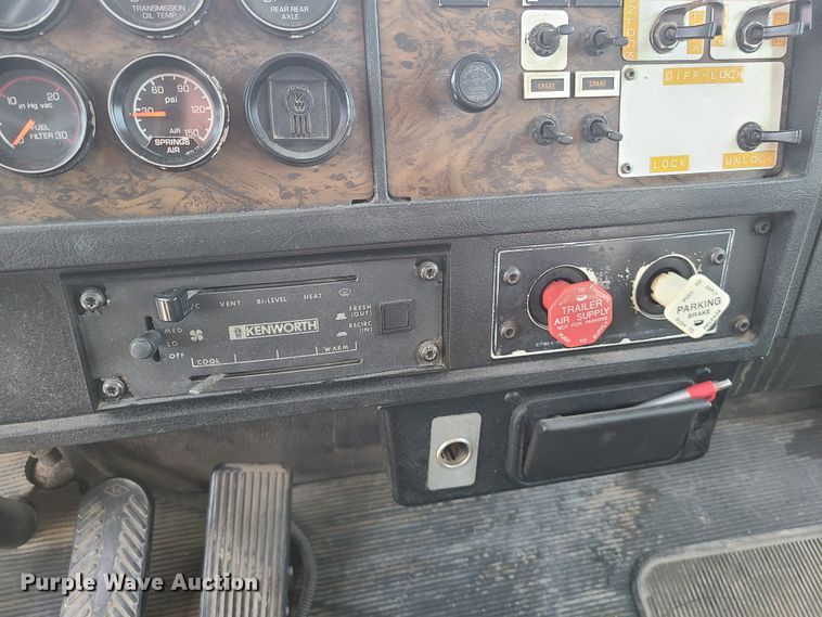 image for item DI6008 1994 Kenworth W900  dump truck