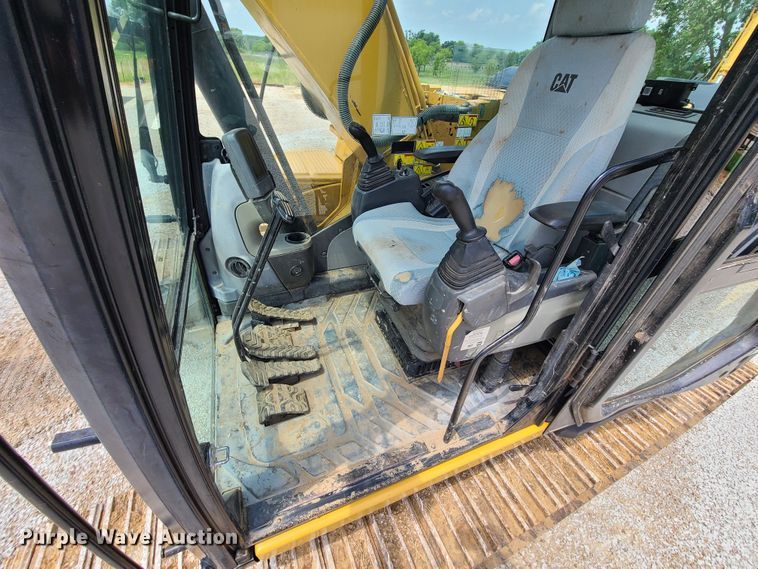 image for item DI6009 2011 Caterpillar 320DL  excavator