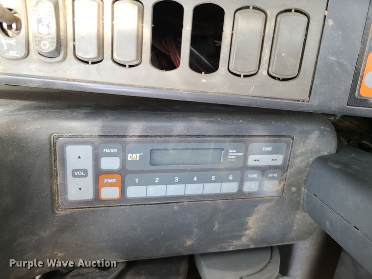 image for item DI6009 2011 Caterpillar 320DL  excavator