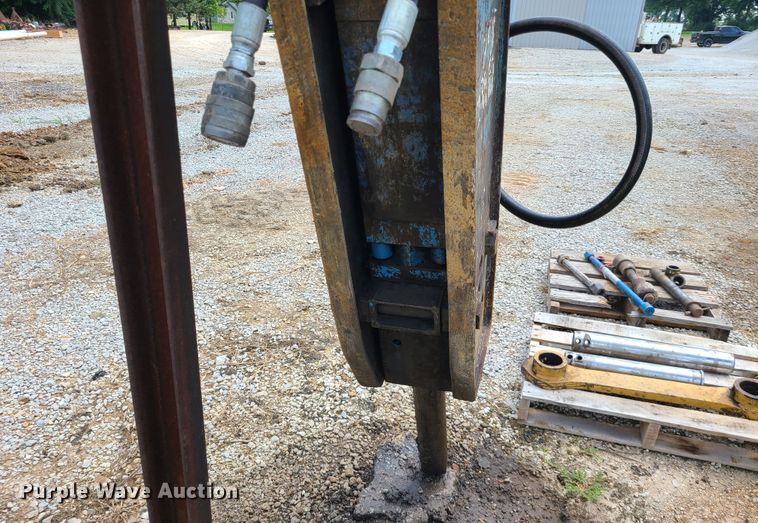 image for item DI6012 Okada  breaker