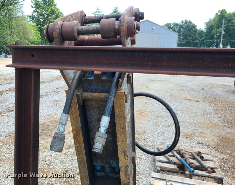 image for item DI6012 Okada  breaker