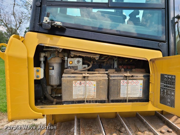 image for item DI6015 2015 Caterpillar D5K2 LGP  dozer