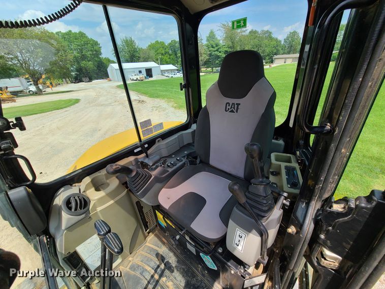 image for item DI6016 2011 Caterpillar 305.5D CR  mini excavator