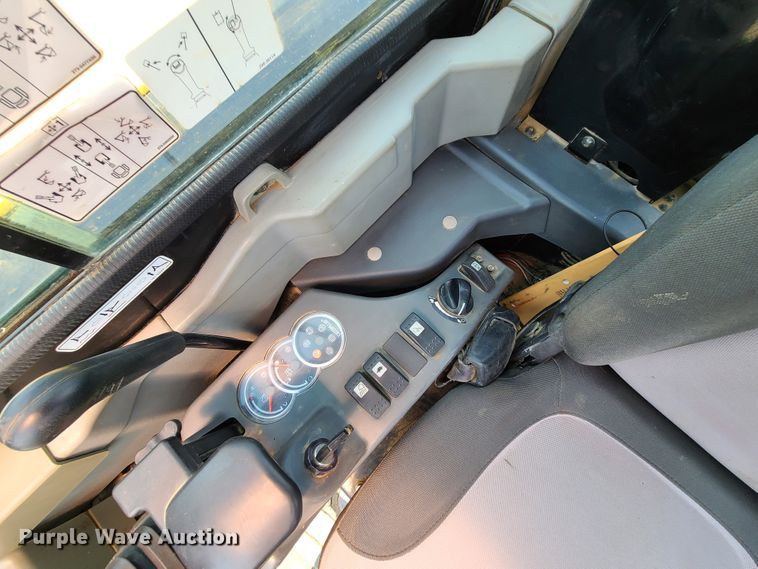 image for item DI6016 2011 Caterpillar 305.5D CR  mini excavator