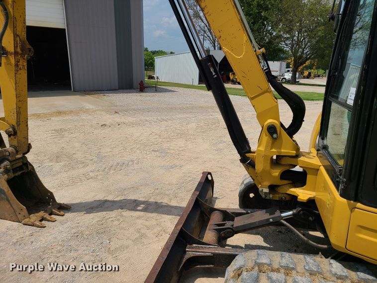 image for item DI6016 2011 Caterpillar 305.5D CR  mini excavator