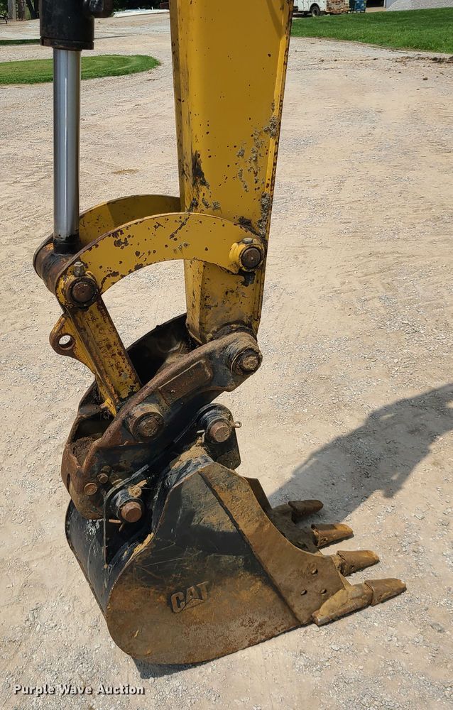 image for item DI6016 2011 Caterpillar 305.5D CR  mini excavator