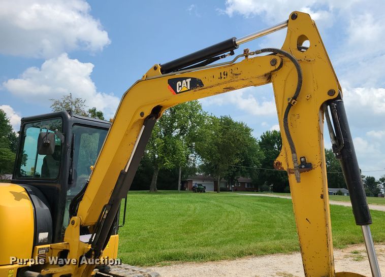 image for item DI6016 2011 Caterpillar 305.5D CR  mini excavator