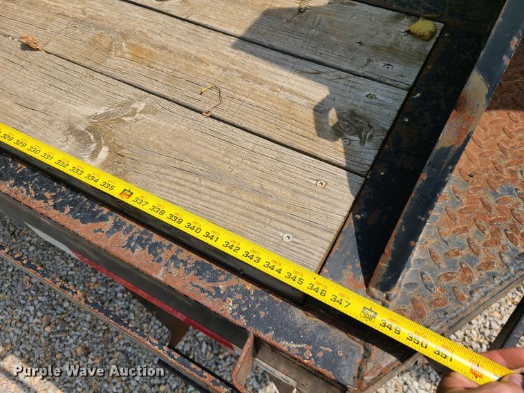 image for item DI6020 2005 Diamond C  equipment trailer