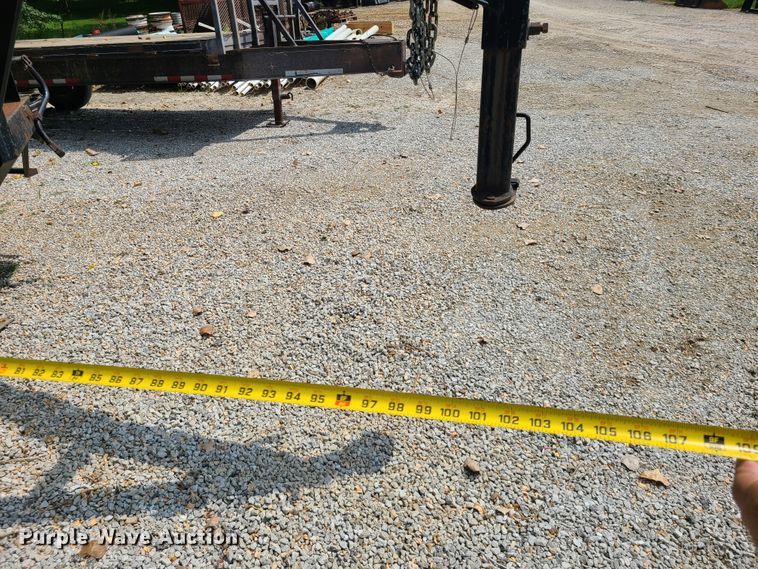 image for item DI6020 2005 Diamond C  equipment trailer