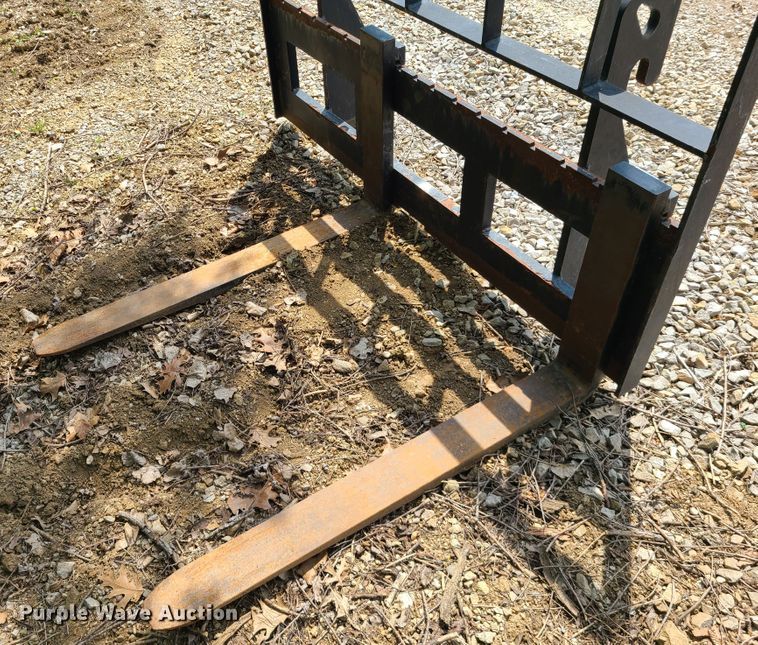 image for item DI6029 48" L loader forks