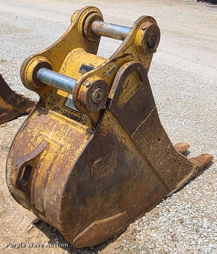 image for item DI6031 Caterpillar 320E  22" W bucket