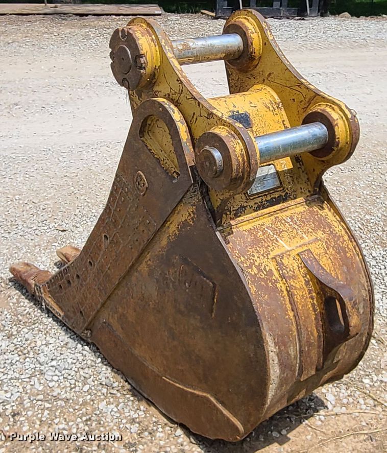 image for item DI6031 Caterpillar 320E  22" W bucket