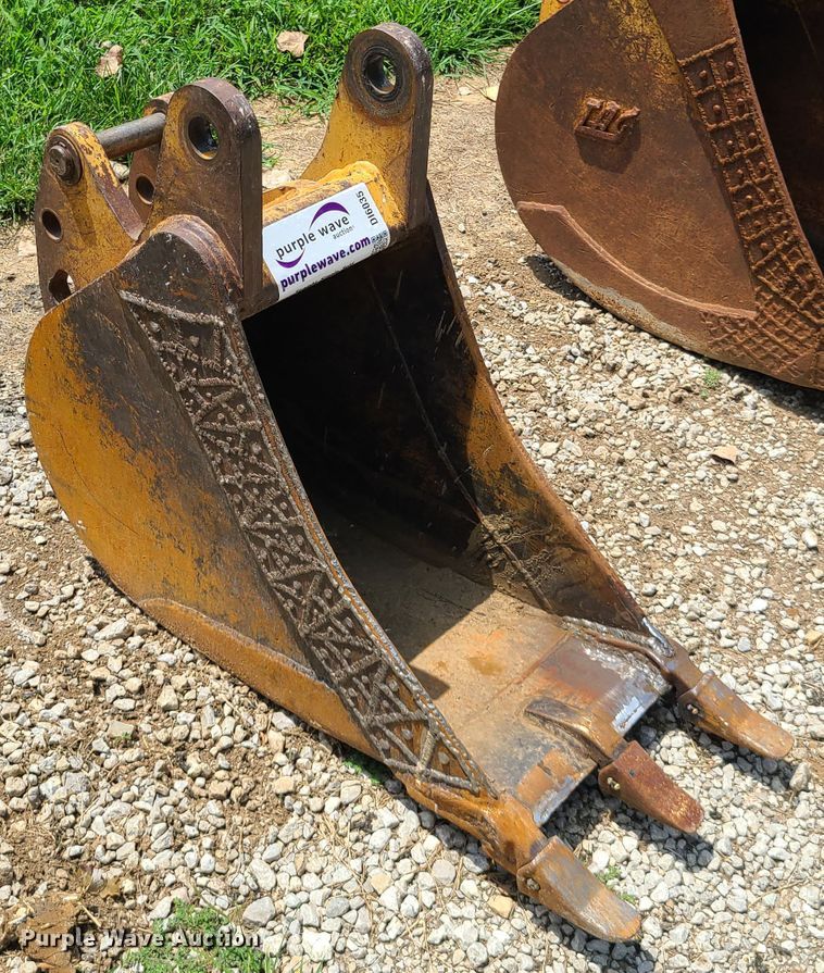 image for item DI6035 Woods  16" W bucket