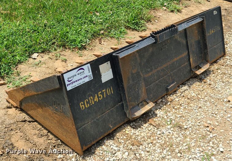 image for item DI6037 Caterpillar  80" W skid steer bucket