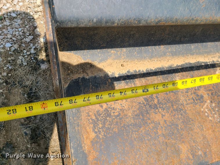 image for item DI6037 Caterpillar  80" W skid steer bucket