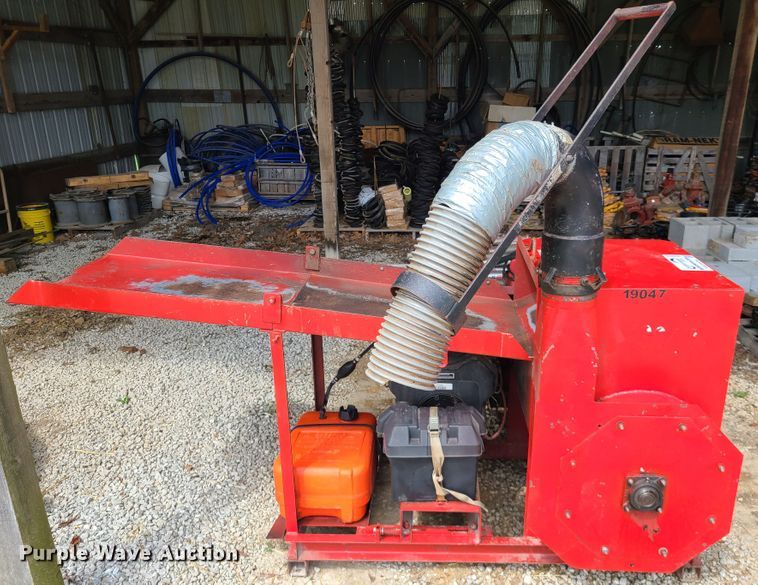 image for item DI6043 Tailgate Mulcher  straw blower