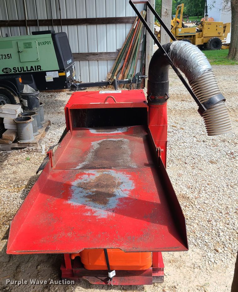 image for item DI6043 Tailgate Mulcher  straw blower