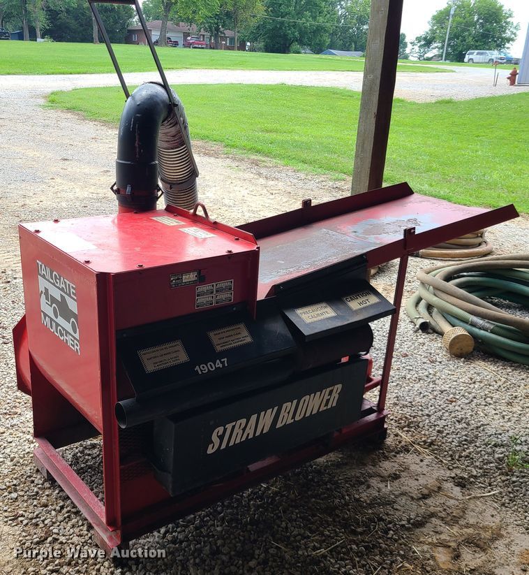 image for item DI6043 Tailgate Mulcher  straw blower