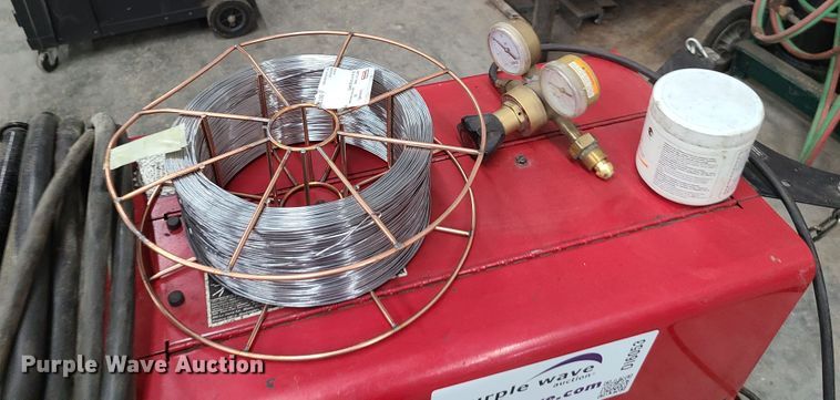 image for item DI6053 Lincoln Power MIG 255  welder