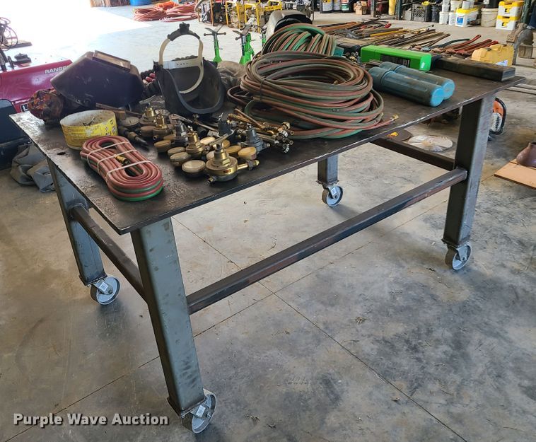 image for item DI6056 Steel table and tools