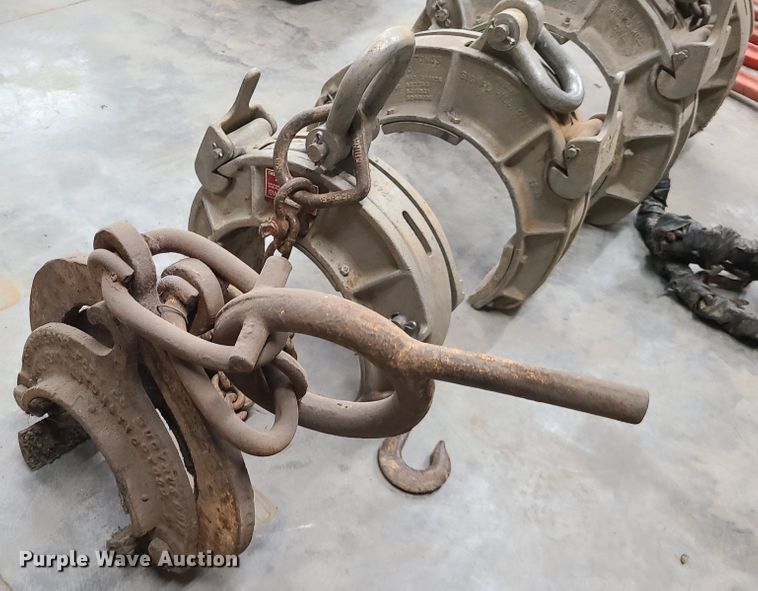 image for item DI6065 (5) crescent pipe lifting tongs