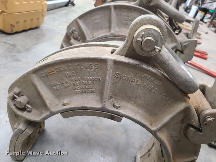 image for item DI6065 (5) crescent pipe lifting tongs