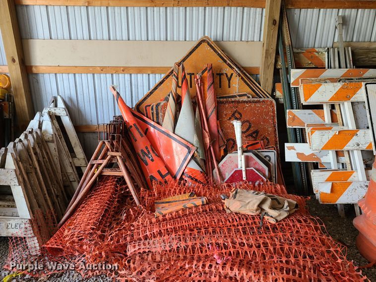 image for item DI6076 Road safety equipment