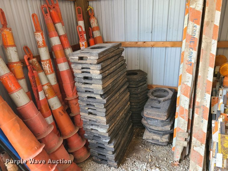 image for item DI6076 Road safety equipment