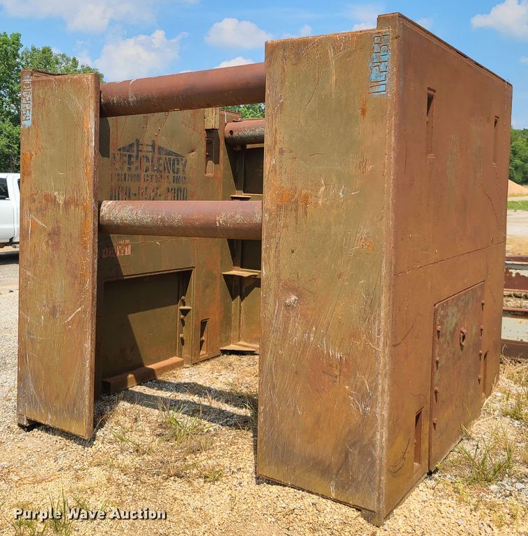 image for item DI6079 Trench box