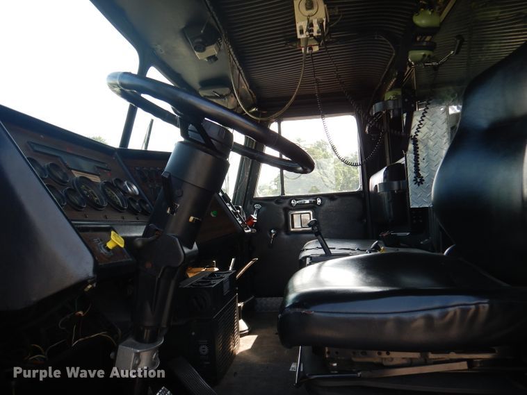 image for item DA5339 1993 Sutphen Deluge  pumper fire truck