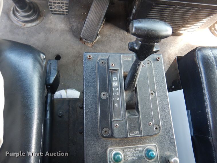 image for item DA5339 1993 Sutphen Deluge  pumper fire truck