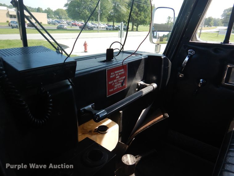 image for item DA5339 1993 Sutphen Deluge  pumper fire truck