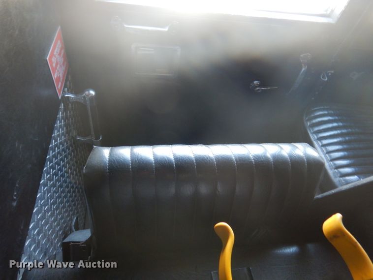 image for item DA5339 1993 Sutphen Deluge  pumper fire truck