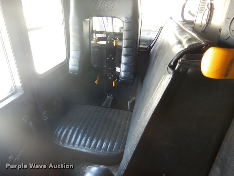 image for item DA5339 1993 Sutphen Deluge  pumper fire truck