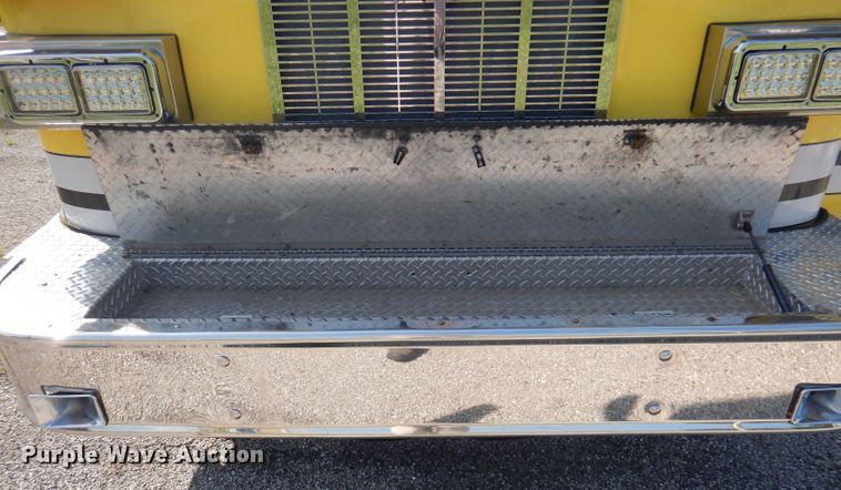 image for item DA5339 1993 Sutphen Deluge  pumper fire truck