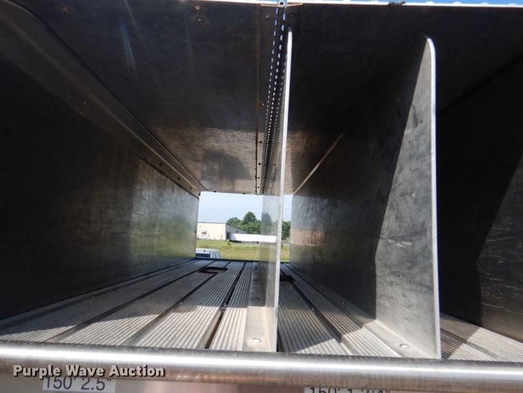 image for item DA5339 1993 Sutphen Deluge  pumper fire truck