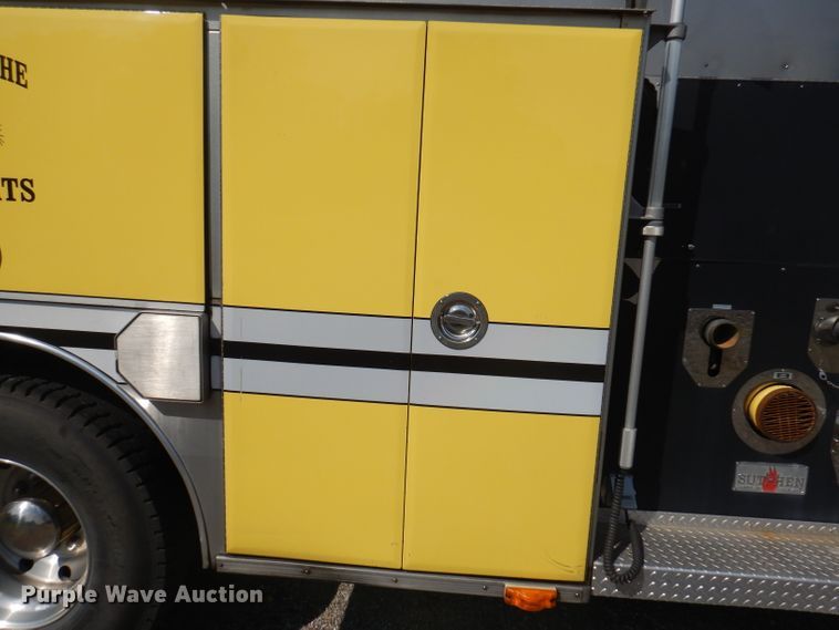 image for item DA5339 1993 Sutphen Deluge  pumper fire truck