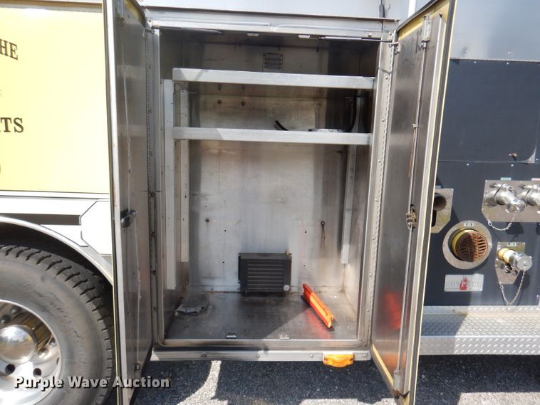 image for item DA5339 1993 Sutphen Deluge  pumper fire truck